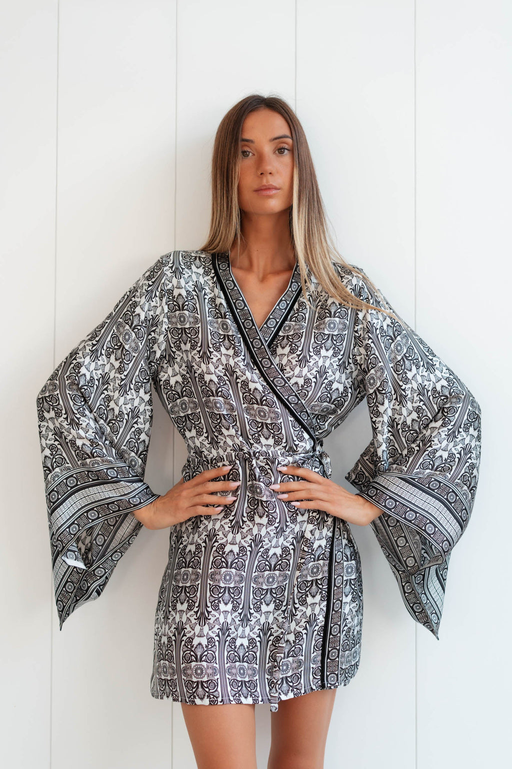 FABIANA SATIN SILK KIMONO